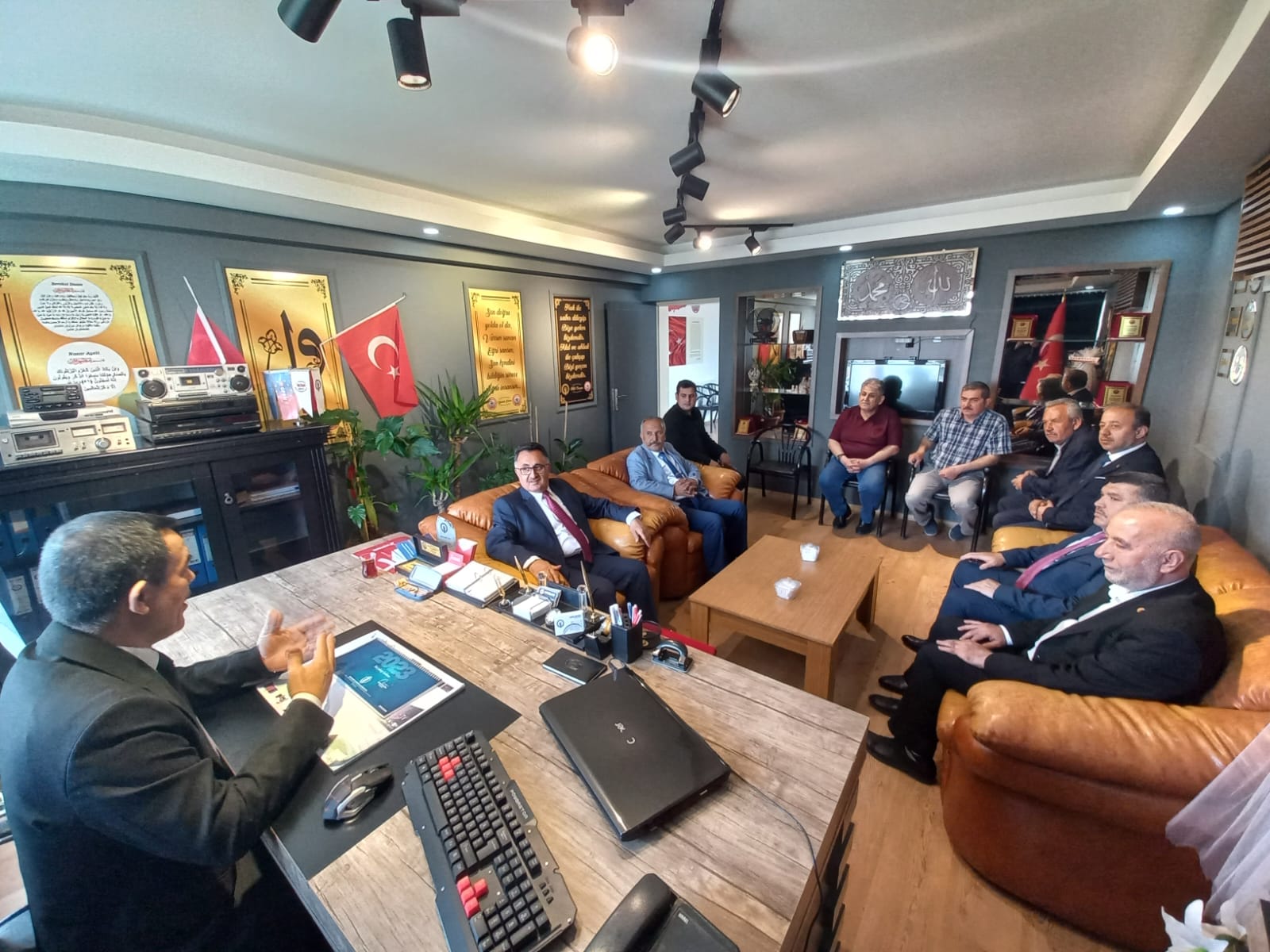 Av. Hasan Teke`den Odamıza Ziyaret