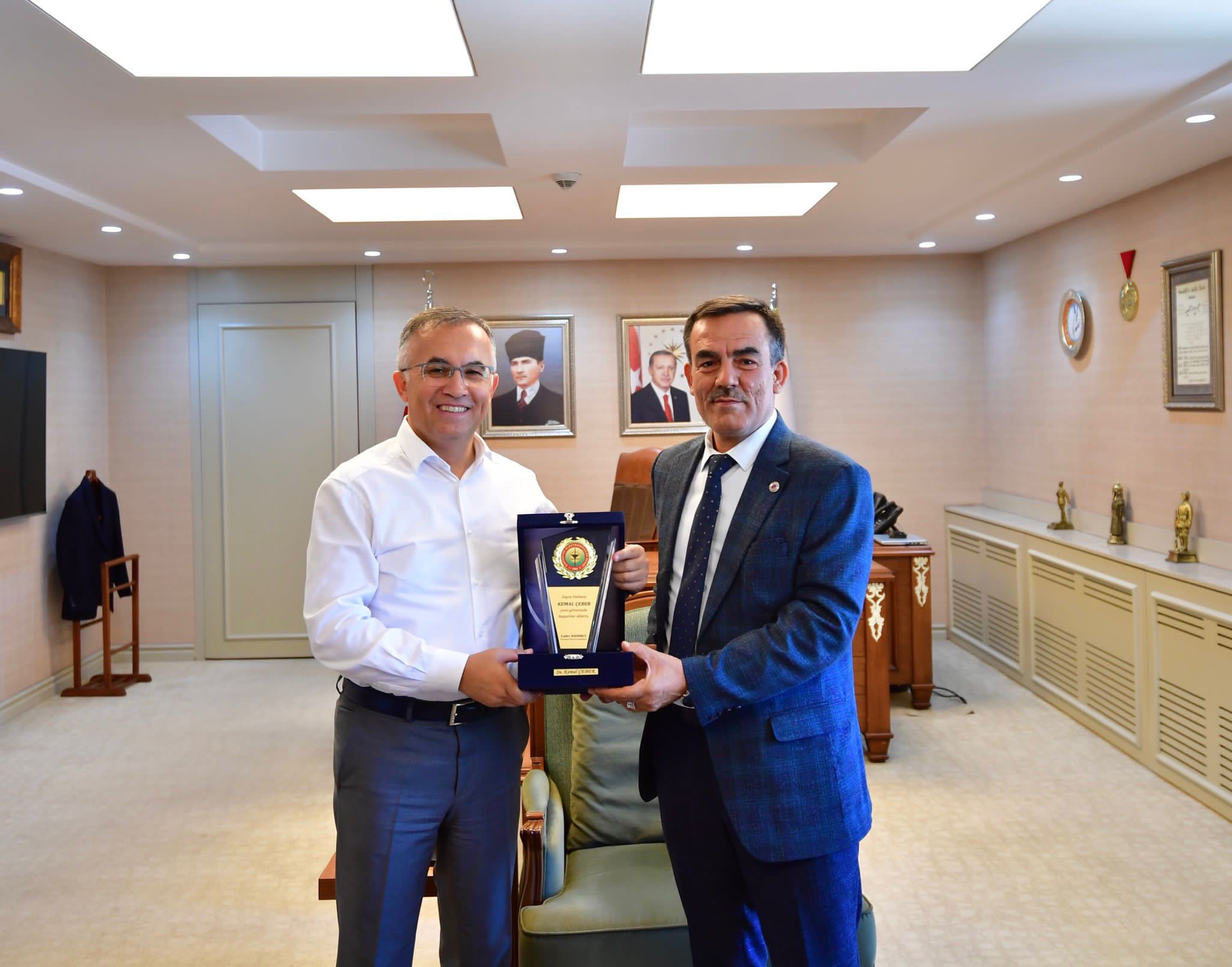 Yeni Valimiz Kemal Çeber`e Ziyaret